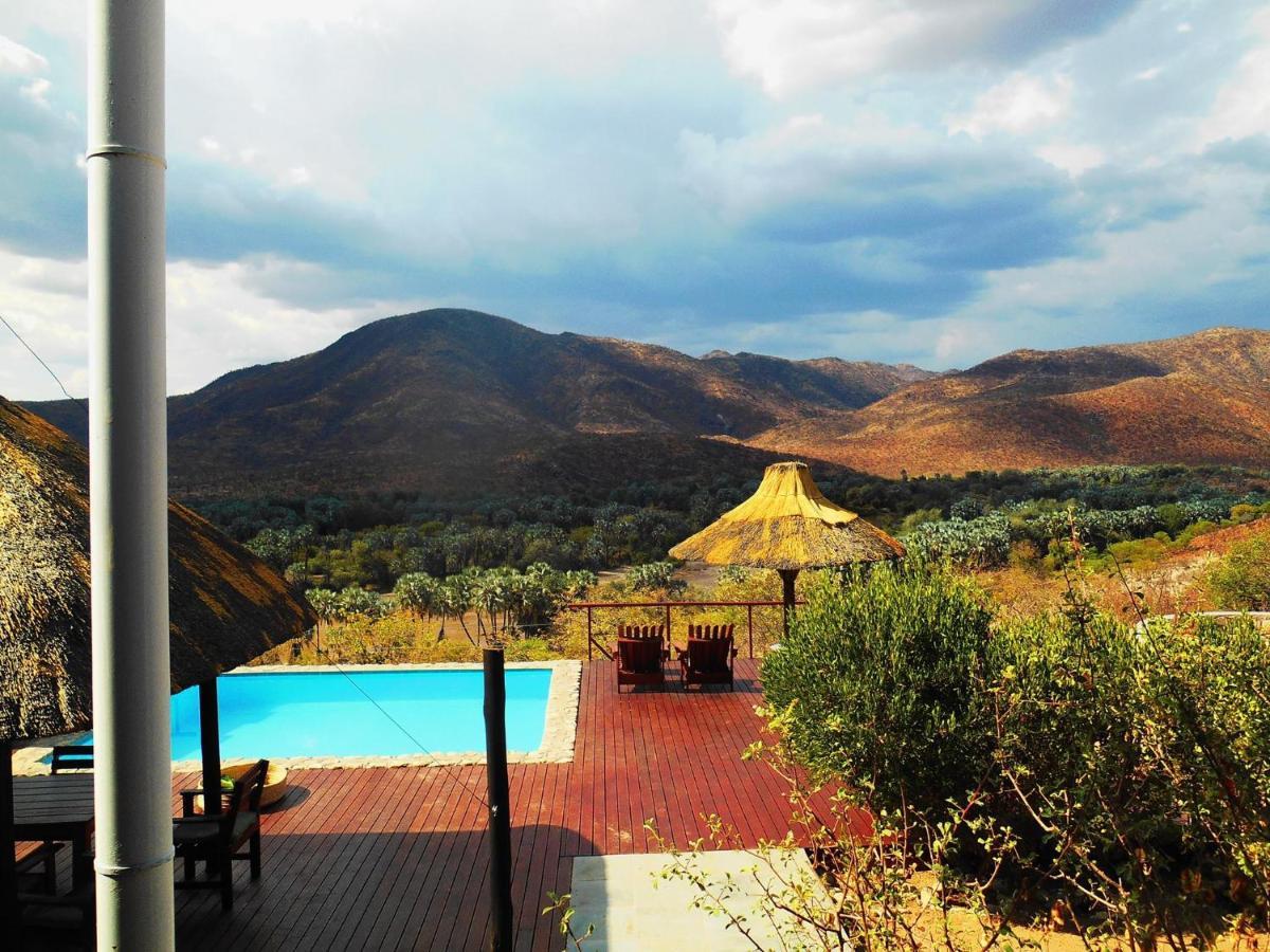 Kapika Waterfall Lodge Epupa Bagian luar foto