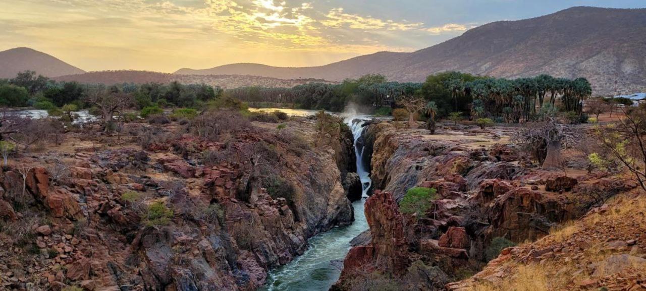 Kapika Waterfall Lodge Epupa Bagian luar foto